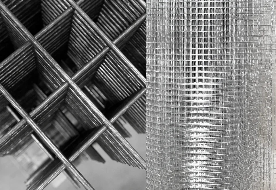 HItsatut teräsverkot Spinealta