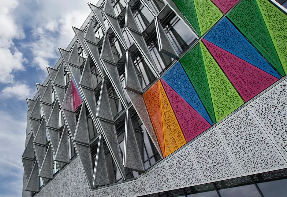 RMIG reikälevyt arkkitehtuuriin