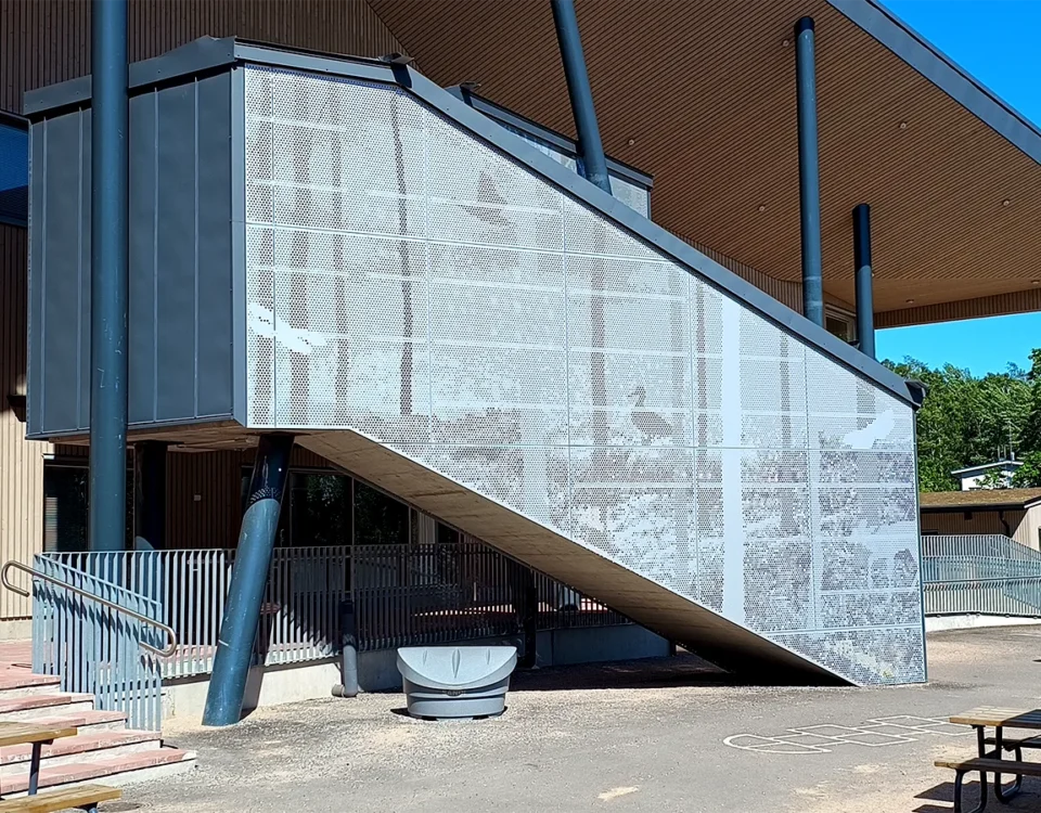 Spinea referenssi, Longinojan päiväkoti, reikälevy