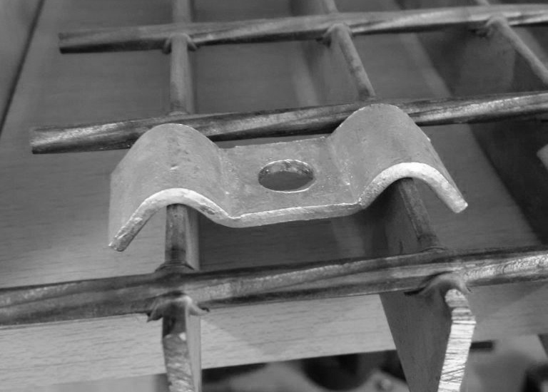 Ritiläkiinnikkeet Spinealta