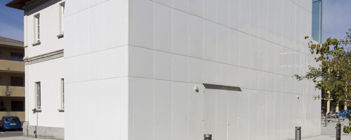 AC8H2612 HR.tif compressed