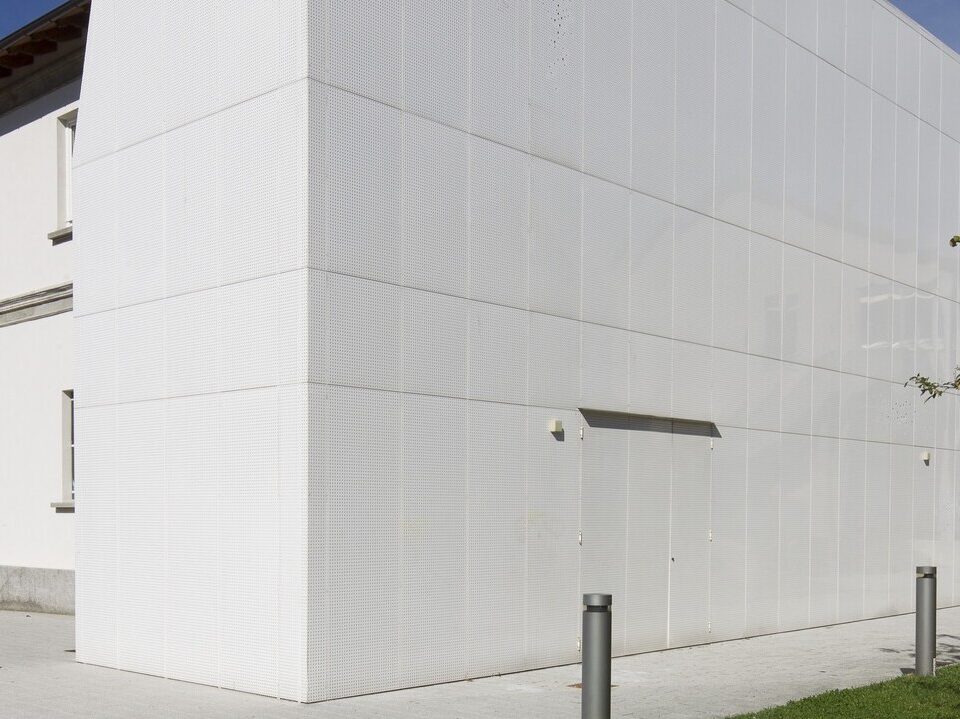 Reikälevyn kiinnitys osana arkkitehtonista kokonaisuutta 5 AC8H2612 HR.tif compressed